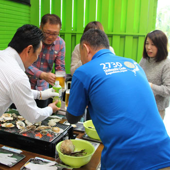 牡蠣小屋外観